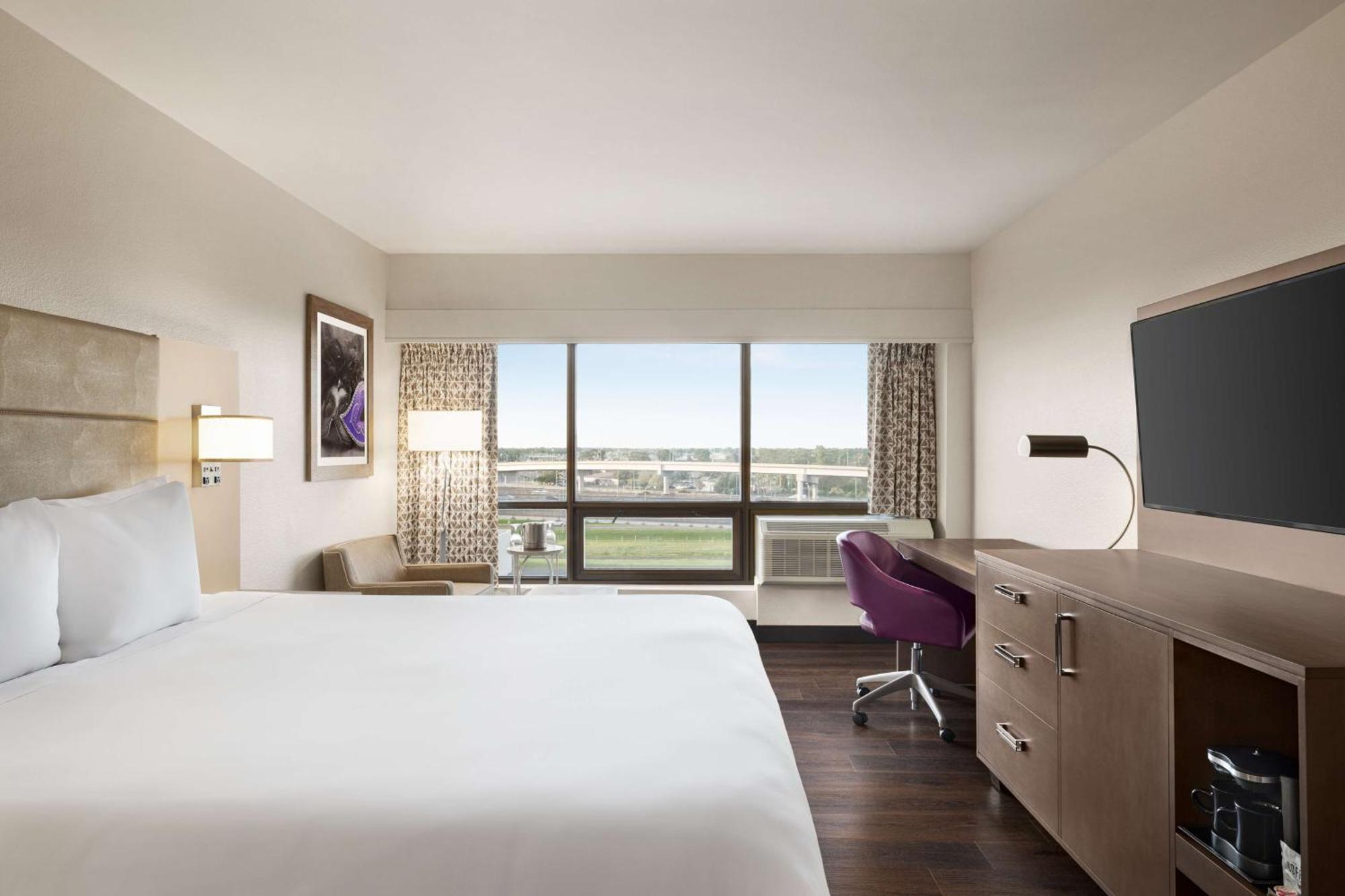 Doubletree By Hilton New Orleans Airport Hotel Кенер Екстериор снимка